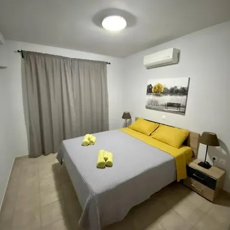 شقة Portoheli 1 *